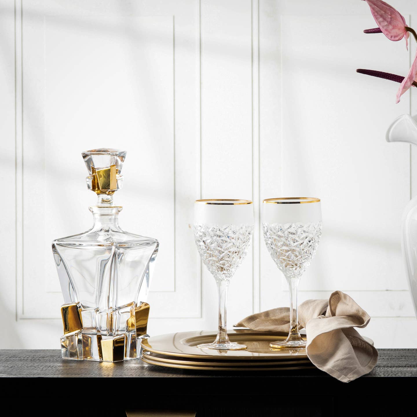 Crack Crystal Decanter with Gold Detail, 28 oz.