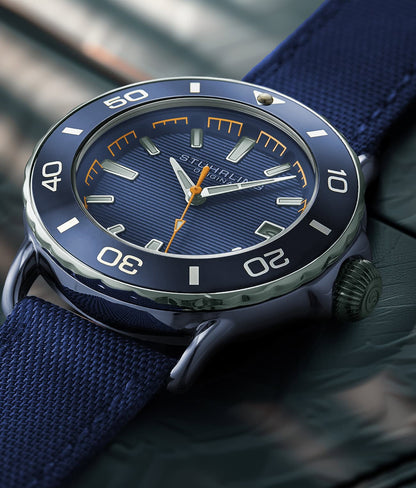 Stuhrling Original Explorer Men's Quartz Diver Watch, 40mm, Navy Dial, Navy Nylon Strap