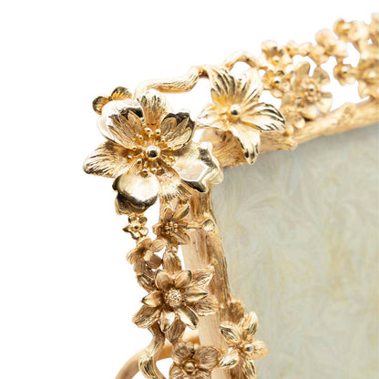 Jay Strongwater Leartes Composition Floral 4" x 6" Gold-Finished Picture Frame, Gold