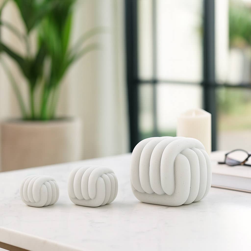 Decorative Objects Set of 3 - White Resin Knot, 3/4/5 in.